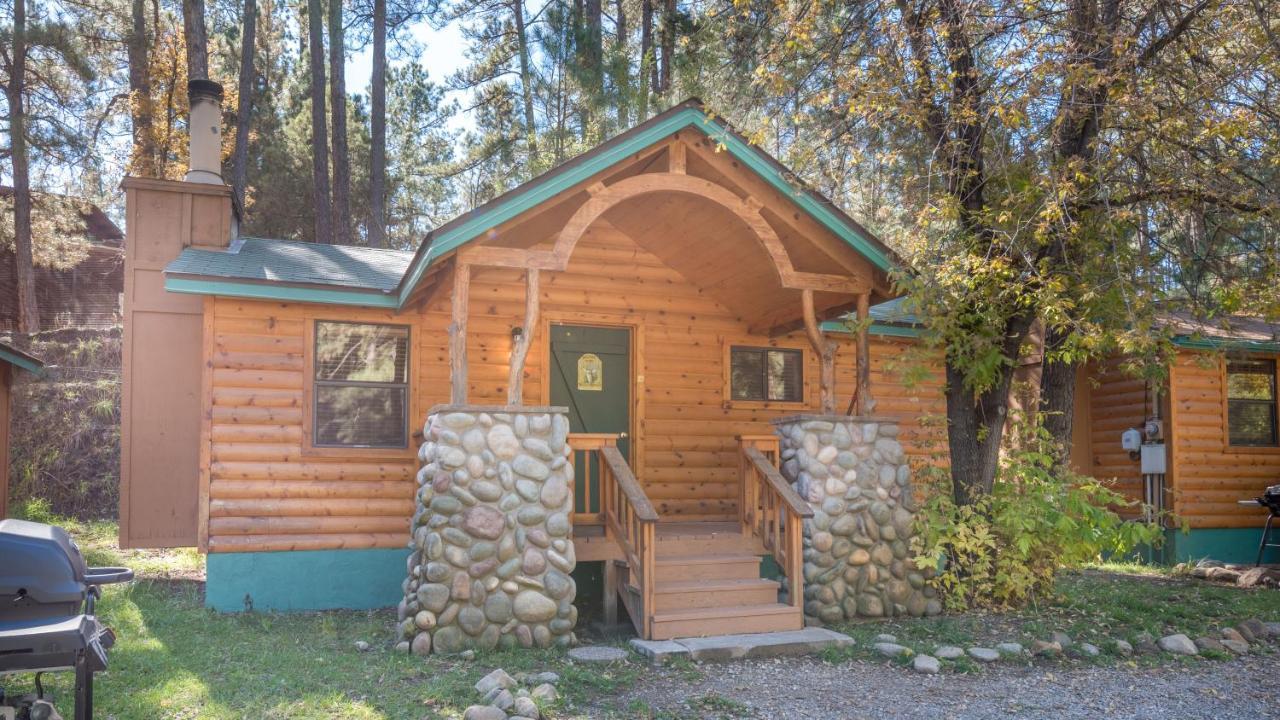 Upper Canyon Inn & Cabins รุยโดโซ ภายนอก รูปภาพ