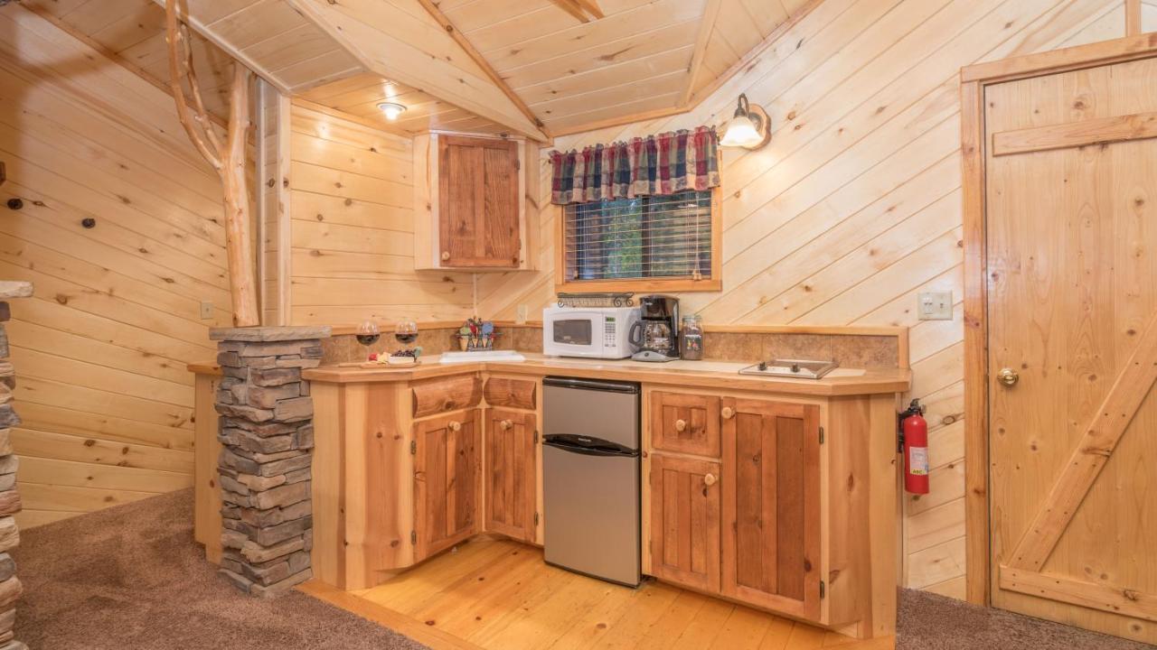Upper Canyon Inn & Cabins รุยโดโซ ภายนอก รูปภาพ