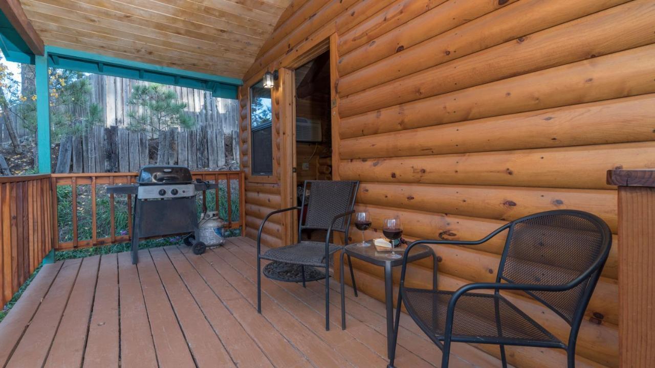 Upper Canyon Inn & Cabins รุยโดโซ ภายนอก รูปภาพ