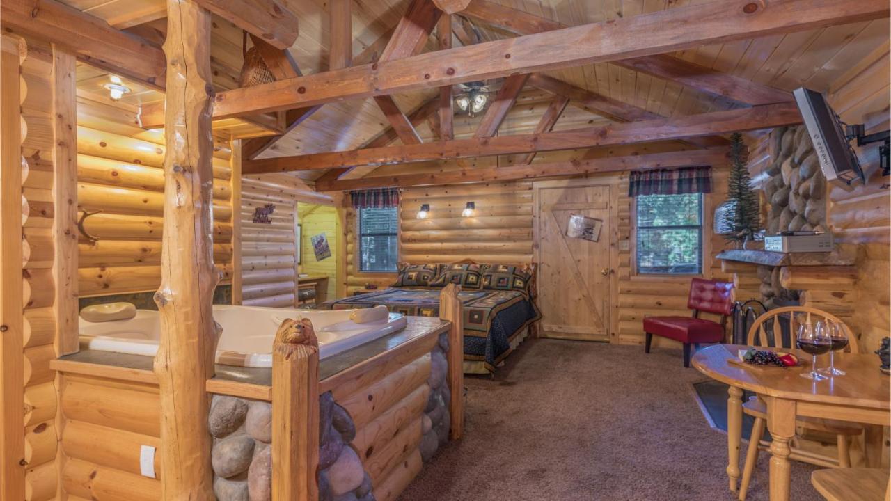 Upper Canyon Inn & Cabins รุยโดโซ ภายนอก รูปภาพ