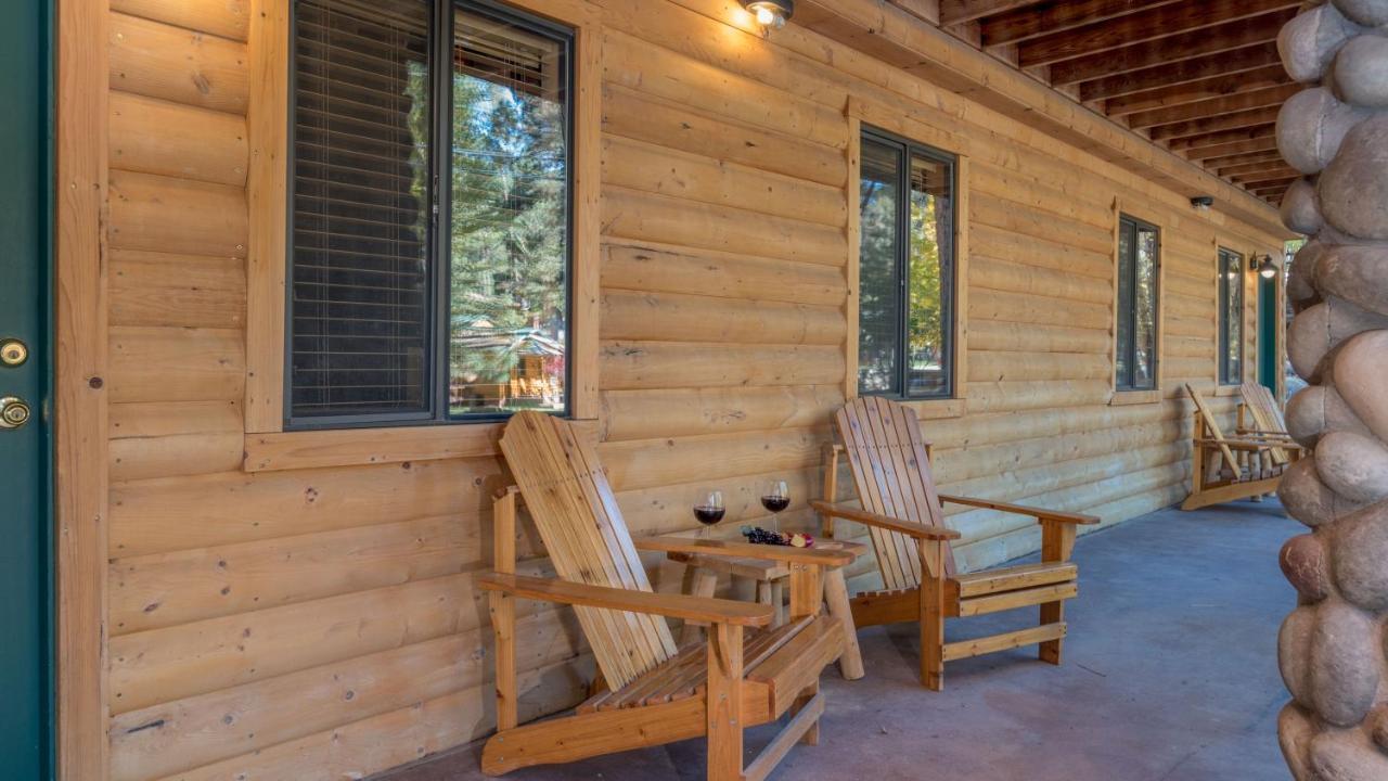 Upper Canyon Inn & Cabins รุยโดโซ ภายนอก รูปภาพ